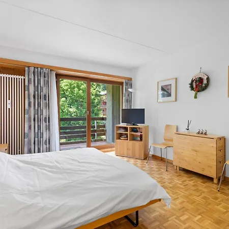 Emeraudes 403 Pres De La Telecabine A